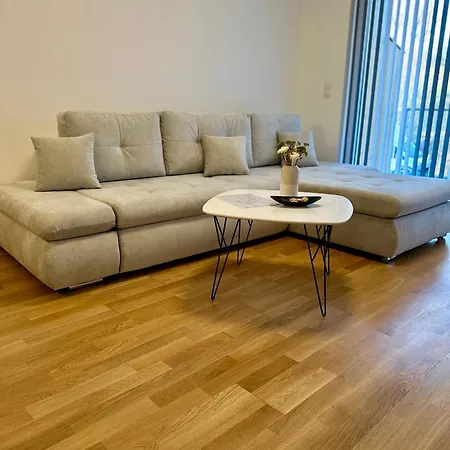 Harmony Living - 10 Min To Graz Apartment *