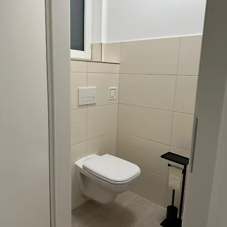 Harmony Living - 10 Min To Graz Apartment *