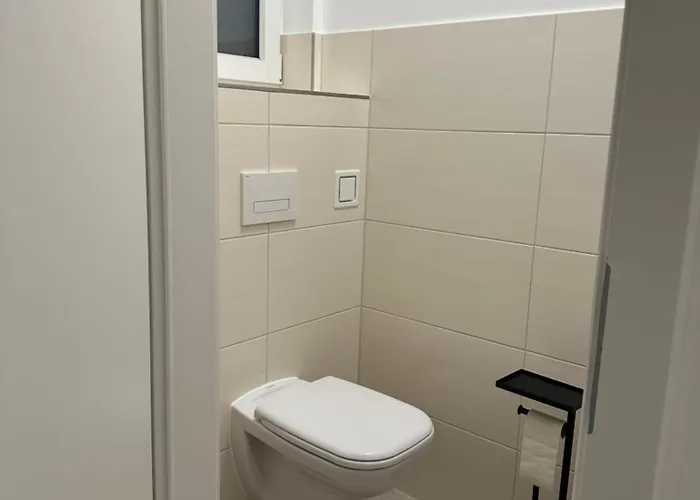 Harmony Living - 10 Min To Graz Apartment *